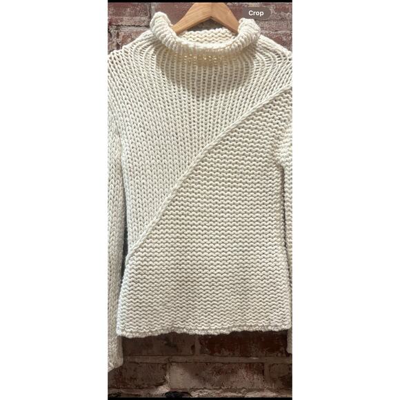 Banana Republic Cream Chunky Knit Turtleneck Sweater Women’s Size XS - Picture 5 of 5